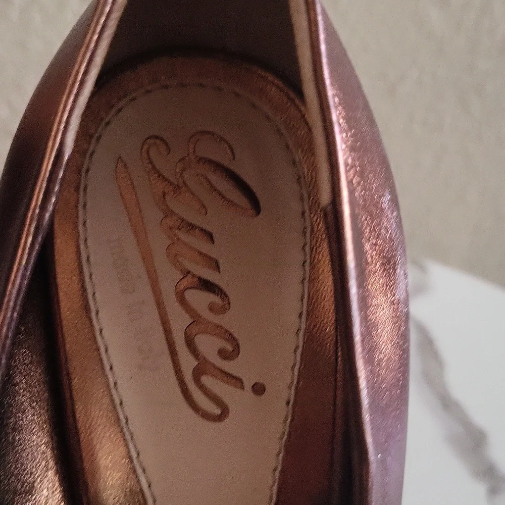 GUCCI Gucci Copper Gold Sofia peep-toe platform pumps/heels Golden Bronze